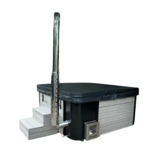Hot Tub Monaco mit marmorfarbener Acrylwanne und WPC-Verkleidung in Ivory